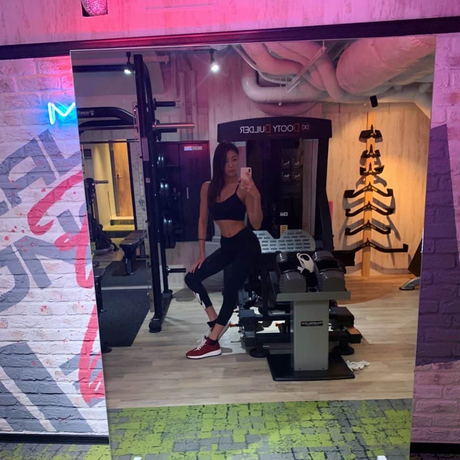 池田ゆりのインスタグラム：「53.4kg👣  #fitness #protein #beauty #bodymake #instagood #todaystraining #gym #style #tokyo #도쿄 #피트니스 #이케다유리」