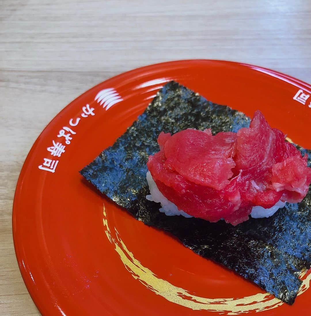 和田美枝さんのインスタグラム写真 - (和田美枝Instagram)「かっぱ寿司さんのメディア先行試食会に呼んで頂きました☺︎  7月22日（水）からスタートする『超創業祭』は8月30日（日）まで。  　  第一弾、第二弾、第三弾と美味しい楽しいお寿司がたっぷり🍣 更にテイクアウトの家族超まんぷくセットはアプリ登録から20%クーポンで超お得に💥💥💥  そんでもって、プリンうまうますぎすぎたわたわ♡ あと、150プリン食べれる🍮  #かっぱ寿司 #PR #ご馳走様でした」7月17日 13時01分 - miewada