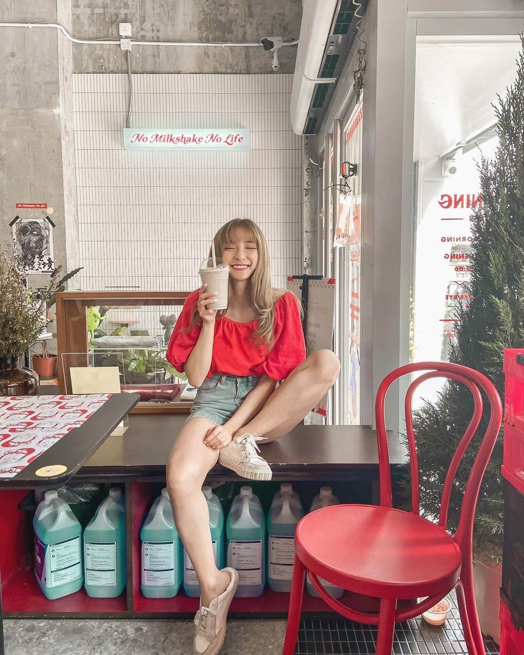 Giann Chanのインスタグラム：「如果把場清空了 這裡真的有去旅行感覺🥤」