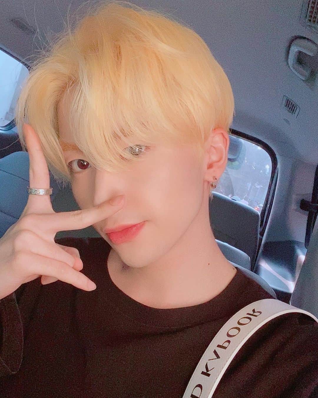 UP10TIONさんのインスタグラム写真 - (UP10TIONInstagram)「💛 #샤오 #xiao」7月18日 0時12分 - u10t_official