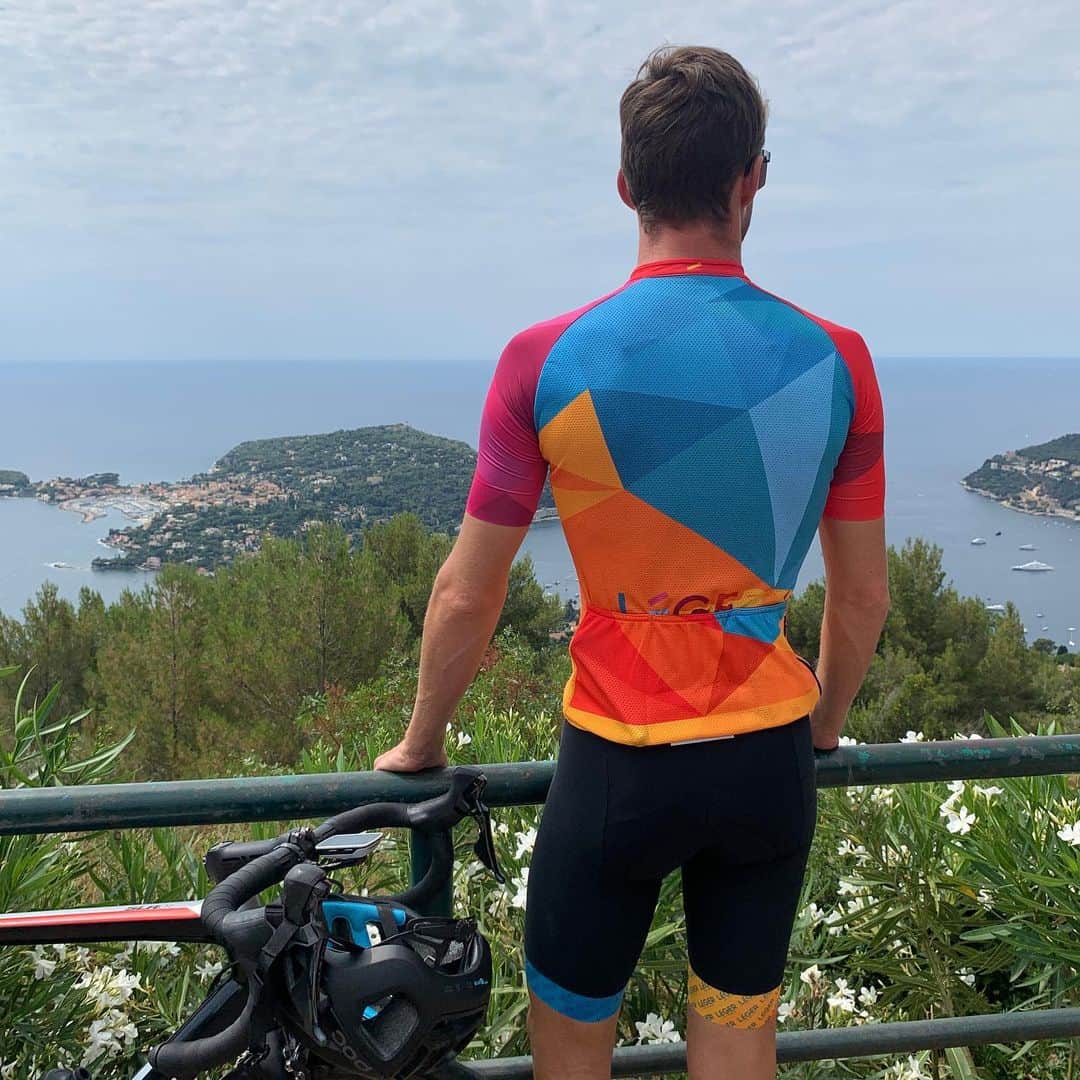 ジェームズ・ロシターのインスタグラム：「Been enjoying all the time in and around Monaco these last few months 🚴🏼‍♂️. Almost time for Berlin ⚡️🏎⚡️」