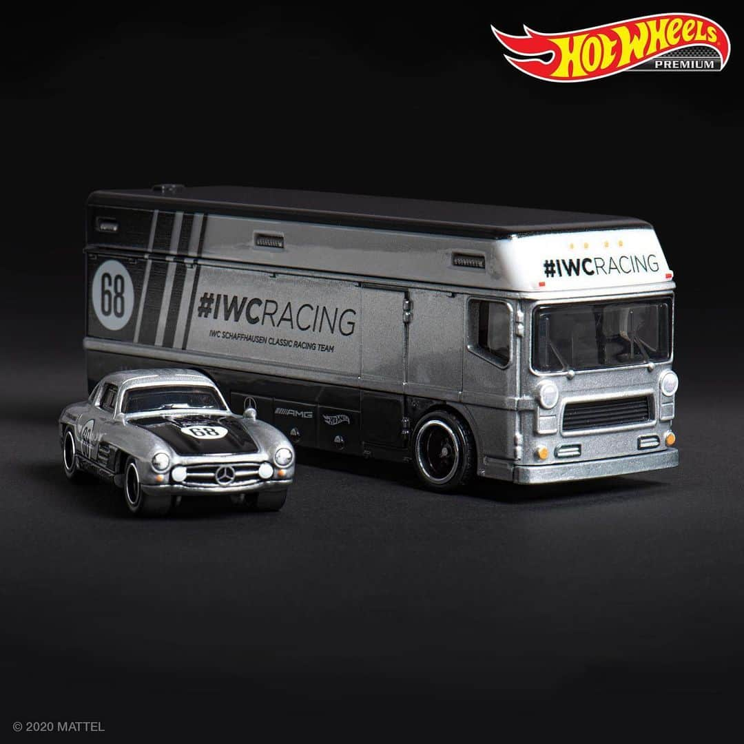 Hot Wheelsさんのインスタグラム写真 - (Hot WheelsInstagram)「Always on time ⌚with the new #IWCRacing Mercedes-Benz 300 SL and Euro Hauler Team Transport. #HotWheels」7月18日 0時30分 - hotwheelsofficial