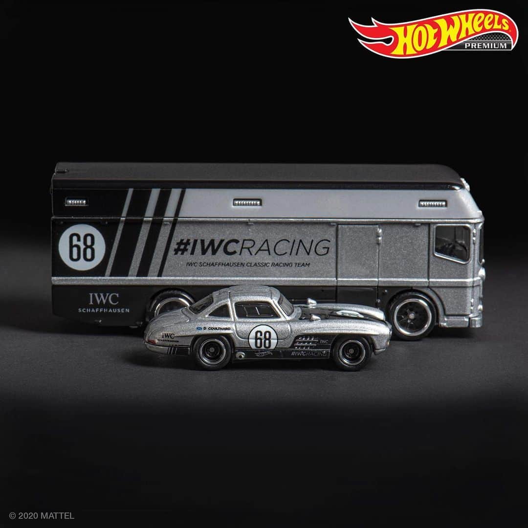 Hot Wheelsさんのインスタグラム写真 - (Hot WheelsInstagram)「Always on time ⌚with the new #IWCRacing Mercedes-Benz 300 SL and Euro Hauler Team Transport. #HotWheels」7月18日 0時30分 - hotwheelsofficial