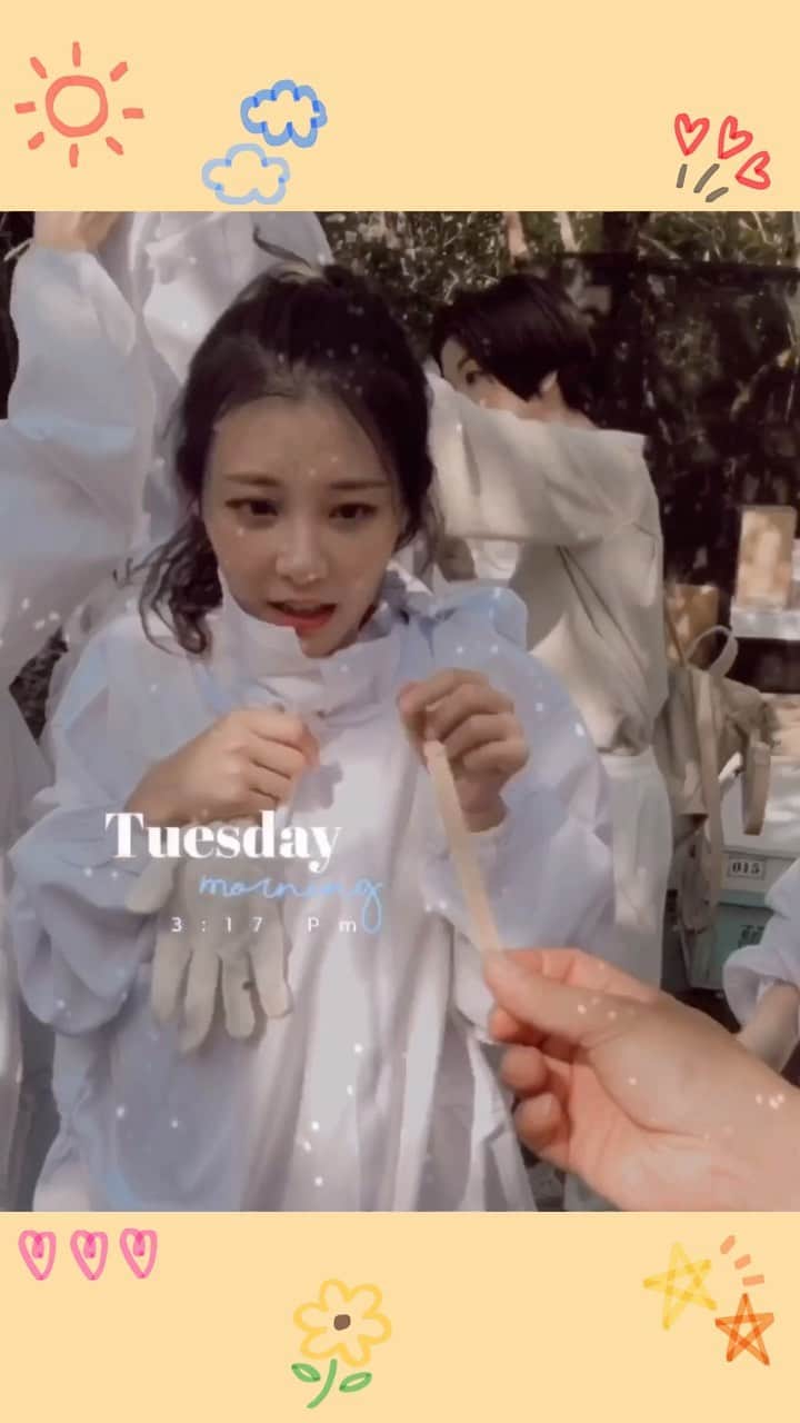 張香香のインスタグラム：「跟著 @guerlain 去旅行⛺️ 第一次被蜜蜂叮😖🤣 但偶爾親近大自然真的是件不錯的事情🧡」