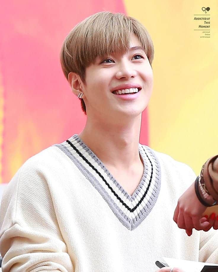 SHINeeのインスタグラム：「Happy Birthday our maknae Lee Taemin 😇 . . -Admin A #SHINee」