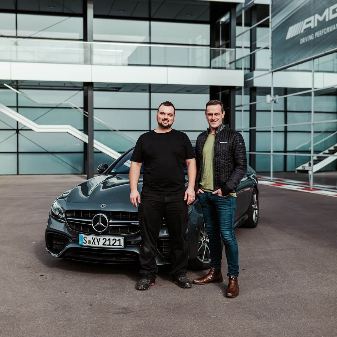Mercedes AMGさんのインスタグラム写真 - (Mercedes AMGInstagram)「We are really happy to welcome a new member to the AMG family - our new ambassador & most successful German air race pilot @matthiasdolderer joins Mercedes-AMG engine builder Dominic Stark for a tour!  #MercedesAMG #AMG #DrivingPerformance #passion #airrace #matthiasdolderer #amgdrivingacademy #drivingperformance #Power」7月18日 1時00分 - mercedesamg