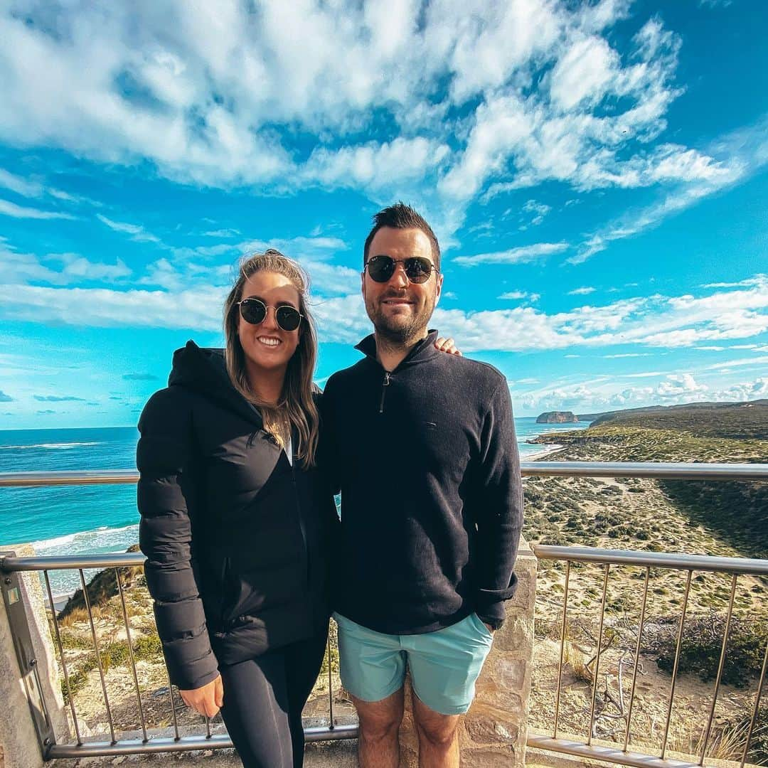 ブリタニー・エルムズリーのインスタグラム：「First time to KI... worth the wait 😍 #kangarooisland #bookthemout」