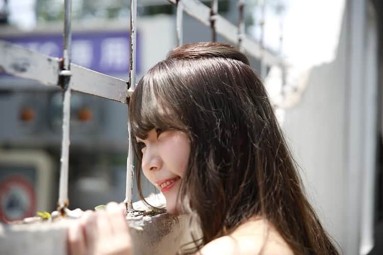 のインスタグラム：「. なーんにもできてないのに なんか幸せな気持ちー🌼 .  #映り込むETC #いいねしてね #portrait #portraitphotography #model #japanesegirl  #racequeen #レースクイーン #グラビア #水着 #横顔 #ランジェリー  #ハウススタジオ #被写体モデル #被写体 #モデル #作品撮り #ポトレ #ポートレート #いいねしてね #followme #フォロワー増やしたい #フォロワー募集中」