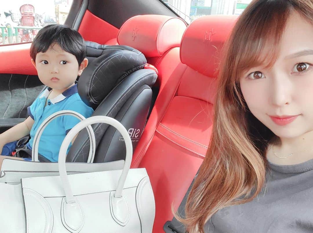 佐藤夏希のインスタグラム：「🚗❤️ * * 今日はどう頑張っても 眠くて眠くて仕方がない日でした😅💦 朝起きてからずっと眠かった（笑） もうすぐ妊娠後期に差し掛かるのに こんなに眠い日ある？😱💦 眠りづわり酷いほうなのかな😅💦 すばるんとお昼寝したけど それでも眠い今。 こりゃ困ったなぁ😭 晩ごはんの準備も頑張らないと😳❣️ * * * #眠りづわり #ドライブ#男の子#男の子ママ#おやこーで #むすこーで #息子#息子ラブ #2歳#ママ#ママさんと繋がりたい #ママスタグラム#mama#mamastagram #mamanoko #ママリ#妊娠記録#マタニティライフ#マタニティ#二人目妊娠中#babyboy#boy#成長記録#幼児」