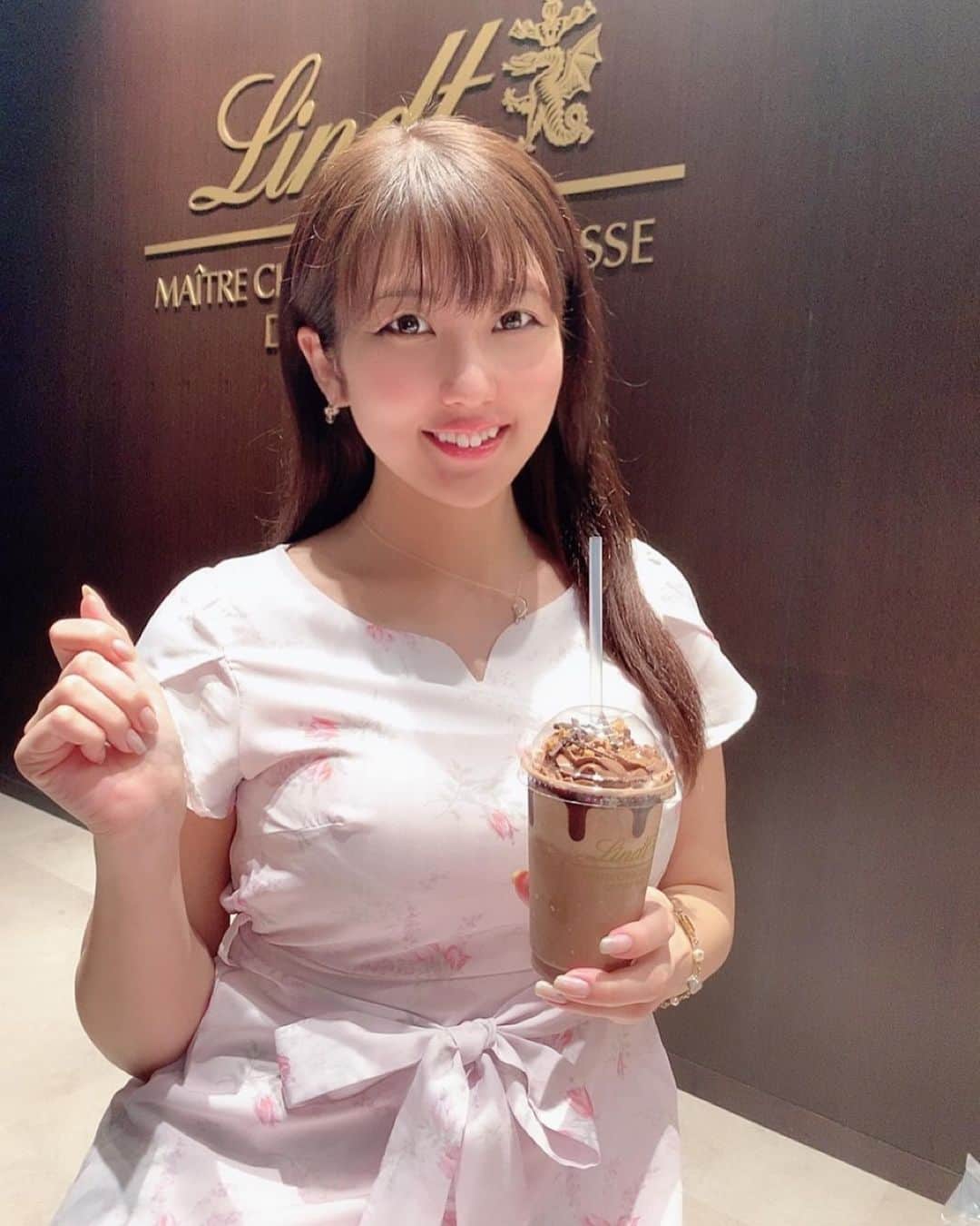 神谷麻美さんのインスタグラム写真 - (神谷麻美Instagram)「#チョコ 好き～(◍•ڡ•◍)⊃🍫💗💗」7月17日 17時09分 - asamice428