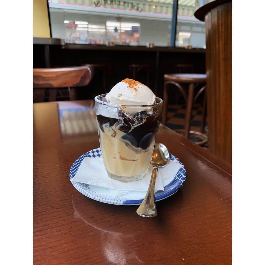 VANRIさんのインスタグラム写真 - (VANRIInstagram)「* お仕事の合間に贅沢なひととき。 よし頑張ろってプラスの連鎖が自然と生まれるの☺︎ #coffeehousenishiya  #mycoffeemystyle_chn  #cappuccino #sandwich #coffeejelly  #コーヒーハウスニシヤ」7月17日 17時23分 - vanri0121