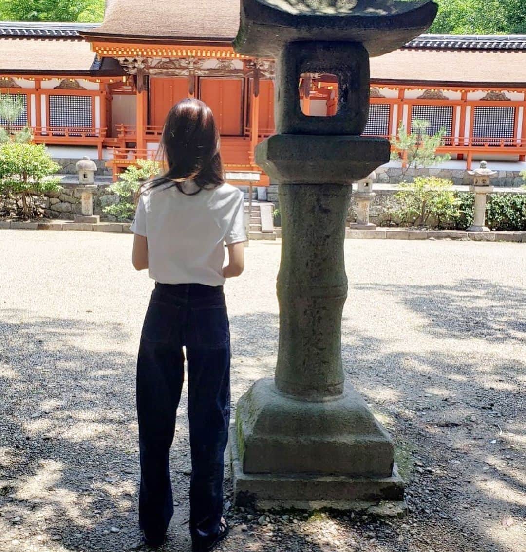 asuka0119さんのインスタグラム写真 - (asuka0119Instagram)「2020,7,17, . 奈良で🦌さんに逢いました @re_gleam  のお気に入りtきて(ت) . Tshirt #re_glem  denim #uniqlo #ユニクロ .  #locari#LIN_stagrammer#kaumo_fashion#KURASHIRU#ootd_kob#ponte_fashion#4yuuu#bySlife#スナップミー#snapgram_jp#myscrapbook#beaustagrammer #プチプラ高見えコーデ#大人カジュアル#大人カジュアルコーデ #アラフォーコーデ #アラフォー  #高身長女子 #高身長」7月17日 17時42分 - asuka0119