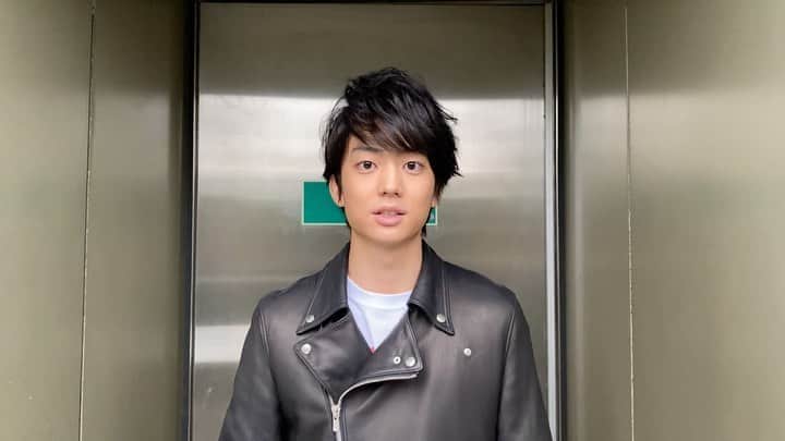 伊藤健太郎のインスタグラム：「『今日から俺は！！』 舞台挨拶です！  5分後お会いしましょう！」