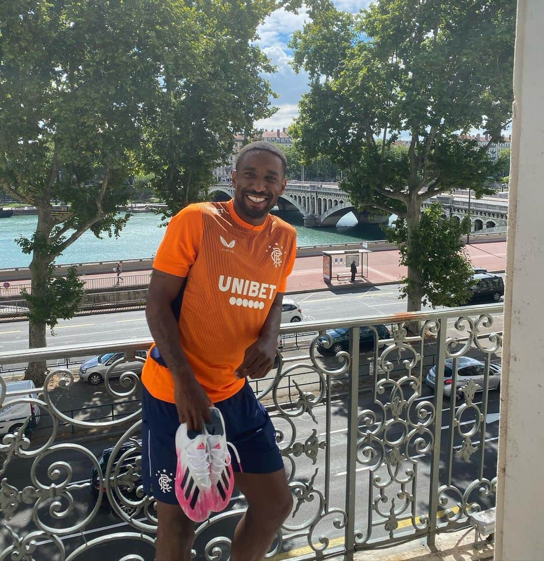 ジャーメイン・デフォーさんのインスタグラム写真 - (ジャーメイン・デフォーInstagram)「Morning after a good win 🇫🇷⚽️」7月17日 18時04分 - iamjermaindefoe