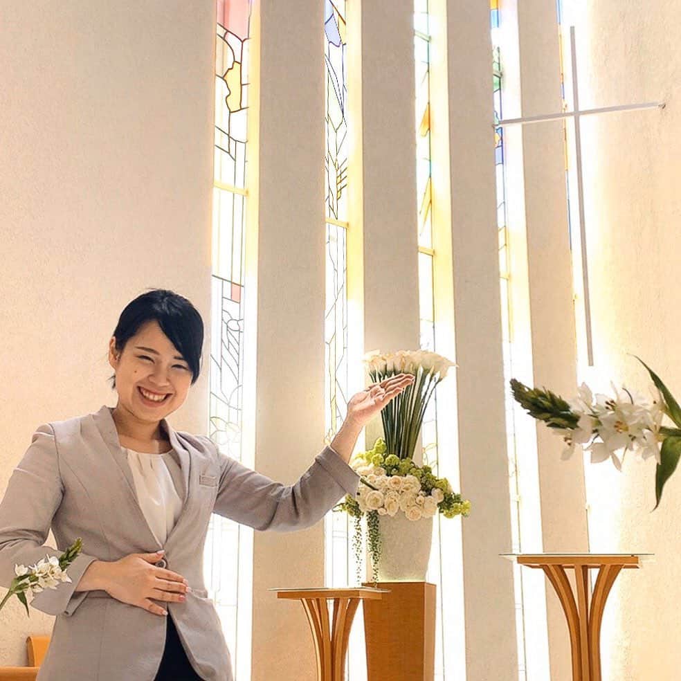 ヒルトン大阪 Hilton Osakaさんのインスタグラム写真 - (ヒルトン大阪 Hilton OsakaInstagram)「本日は、ホテルのお仕事紹介です💒  ウエディングプランナーはお客様の人生に寄り添い、オリジナリティある結婚式をプロデュースするプロフェッショナルです。おふたりの理想のイメージやテーマ、演出など、さまざまな夢をお気軽にご相談いただけます。  公式HPはこちら➡ ＠hiltonosaka﻿  ＊＊＊﻿  Today we would like to introduce a special job in hotels - the wedding planner. They always snuggle up to the bridal and groom, and are professional on producing the weddings with originality.  Please feel free to consult about your ideal images, prefered themes and perfomances and all the dreams of your wedding to our wedding planners. ================================== #hiltonosaka #hiltonosakawedding #ヒルトン大阪　#ヒルトンウエディング #ホテルウエディング #ヒルトン大阪ウエディング #ウエディングフェア #日本中のプレ花嫁さんと繋がりたい #プレ花嫁 #大人花嫁 #結婚式準備 #式場探し #ブライダルフェア #2020秋婚 #2021春婚 #2021夏婚 #2021秋婚 #プレ花嫁 #大人婚 #会場見学 #挙式 #披露宴 #ヒルトンウェディング #ヒルトン大阪ウェディング #ウェディングフェア #ホテルウェディング #チャペル #チャペル挙式 #屋外独立型」7月17日 18時03分 - hiltonosaka