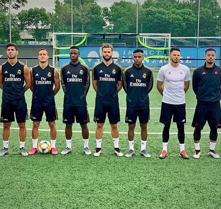F2Freestylersのインスタグラム：「Congratulations to our friends at @realmadrid...Campeones! 🏆 Loved filming this last year. ⚽️🎥🔜」