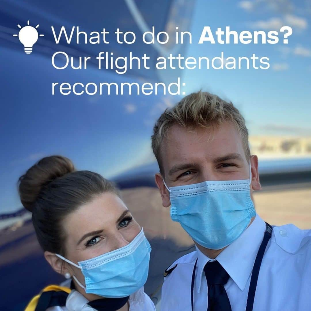 ルフトハンザさんのインスタグラム写真 - (ルフトハンザInstagram)「Athens welcomes Leonie and Dennis! The two flight attendants missed the turquoise sea off the Greek coast. “This view is best enjoyed at a richly laid table with Mediterranean specialties,” they reveal. #HappyToSeeYouAgain」7月17日 18時30分 - lufthansa