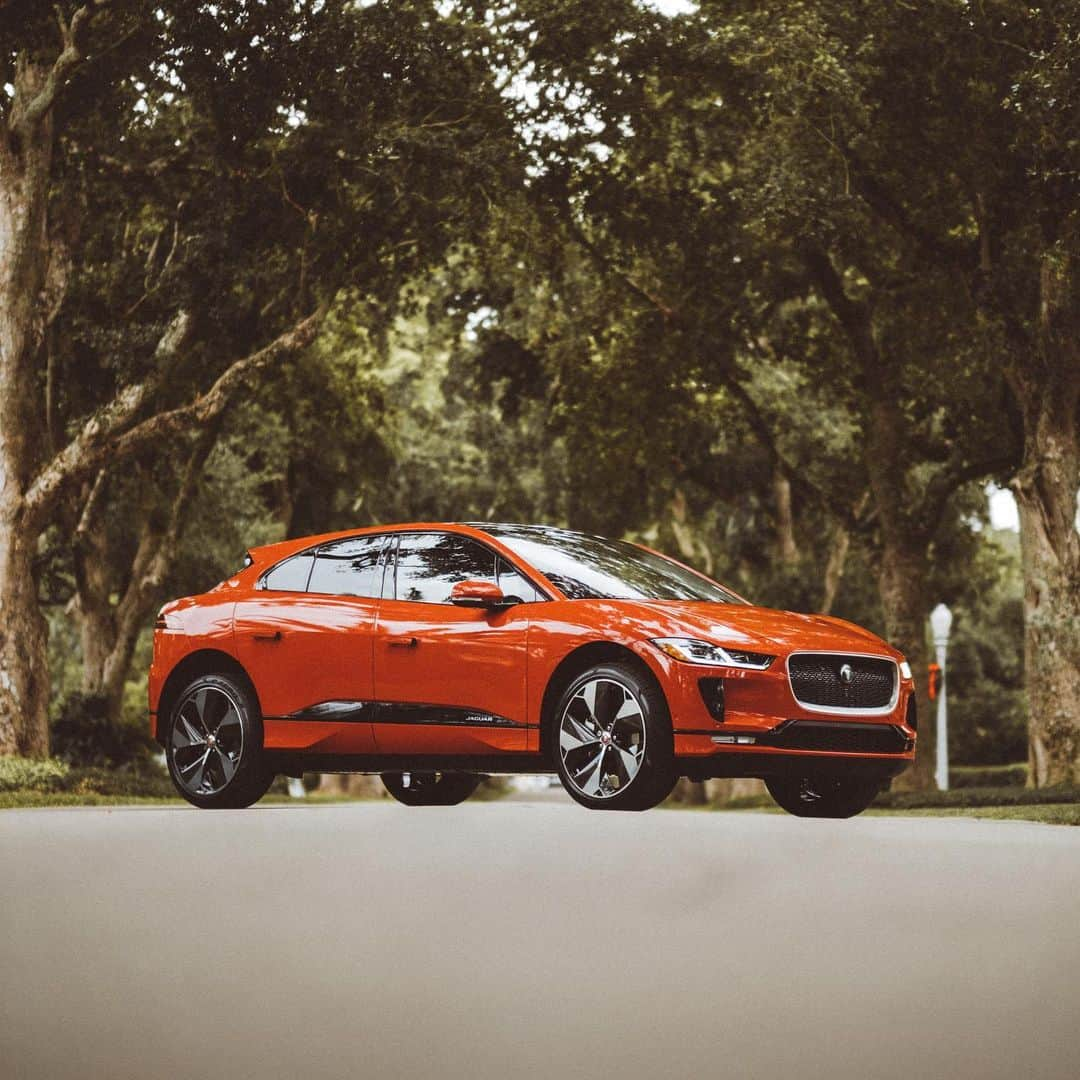 Jaguarさんのインスタグラム写真 - (JaguarInstagram)「Above all, it's a #Jaguar.  📷: @Gabe_Media and @TheCollectionFL.  #IPACE #Electric #EV #Premium #Luxury #Performance #SUV #AWD #ElectricCars #Technology #CarsofInstagram」7月17日 18時35分 - jaguar