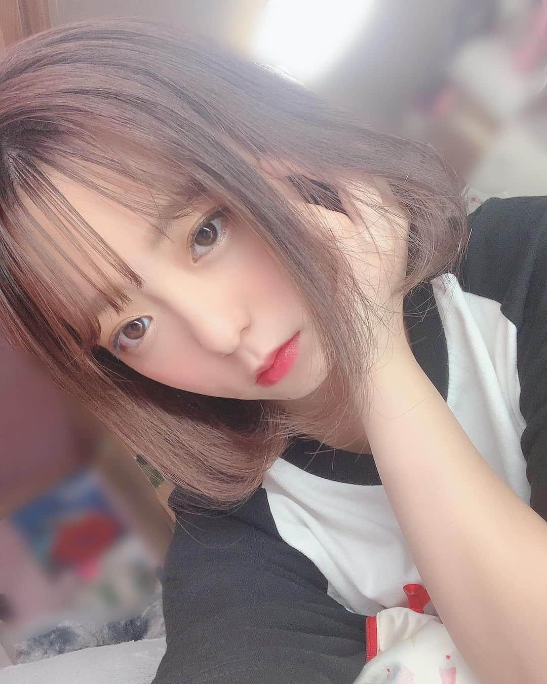 ひやけあと 自撮り 女子高生 画像 東城希亜さんのインスタグラム写真 - (東城希亜Instagram)「. . . 💭💭💭 . . #透明感 #ほしい #自撮り #自撮り女子 # 自撮り部 #ショート #髪の毛 #伸びた #加工 #加工厨 #加工詐欺 #ナチュラルメイク #アイドル #お披露目 #7月25日 #秋葉原zest  #いいね返しは絶対 #いい ...