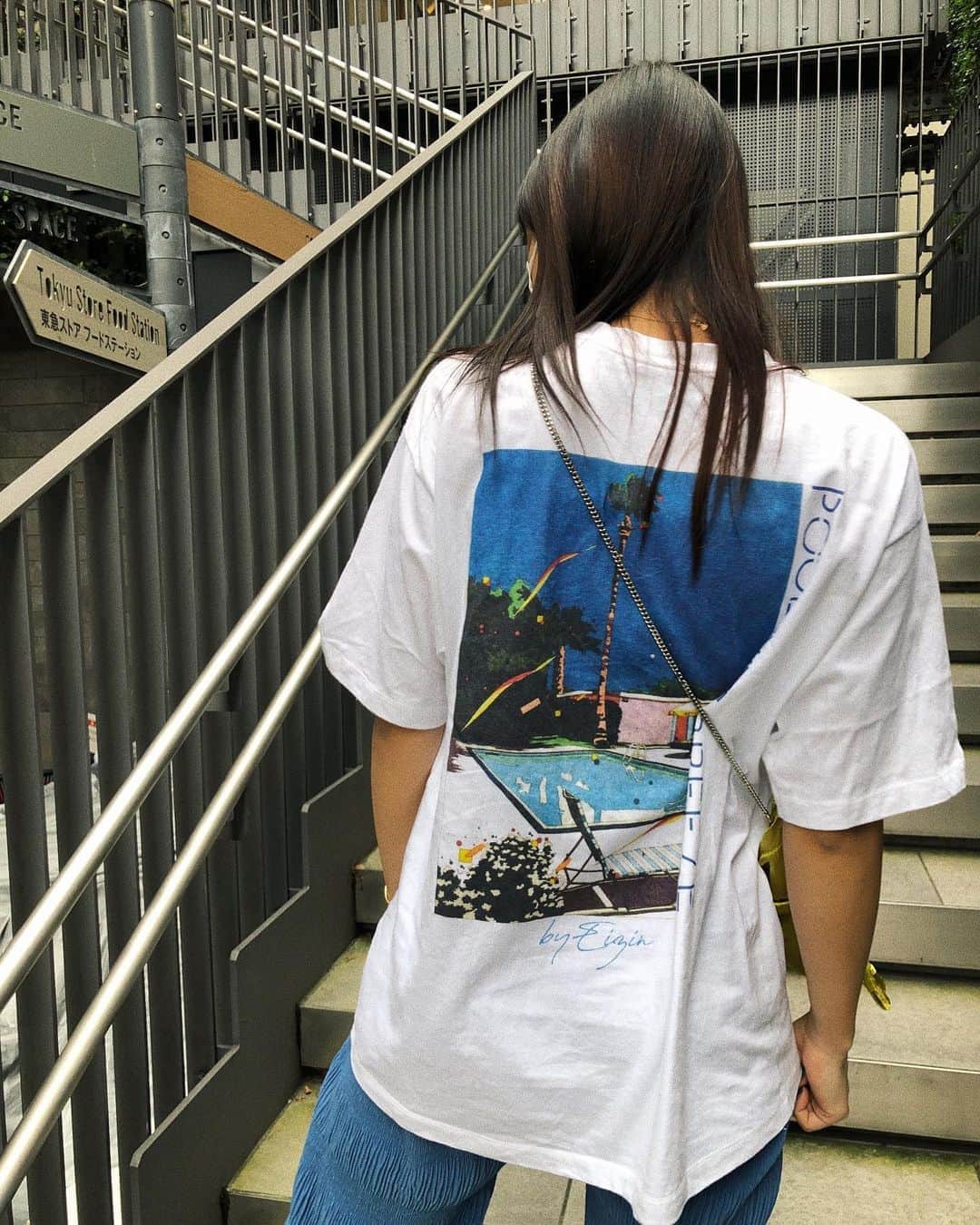 阿部紫夕那さんのインスタグラム写真 - (阿部紫夕那Instagram)「. 実はこのTシャツバッグプリントが 可愛いの🧚🏻‍♀️💙 .」7月17日 19時03分 - shunatan317