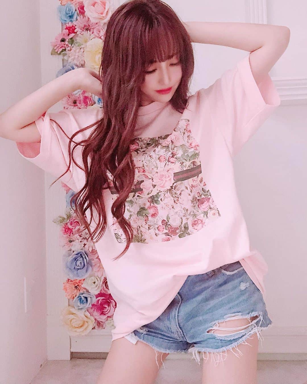 桜井莉菜さんのインスタグラム写真 - (桜井莉菜Instagram)「ストーリーで質問多かった Tシャツは @pink.store037  のだよ💓 ビッグTが好きだから、このサイズちょうど良き🥰❤️ やっぱ楽ちんなコーデ好き💗  #楽ちんコーデ#Tシャツ」7月17日 19時15分 - rina__sakurai