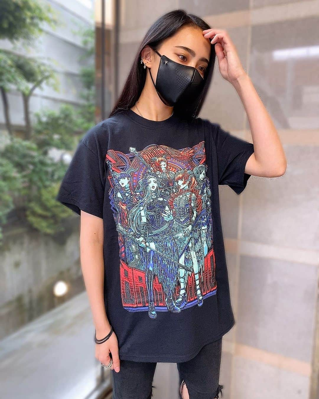 彩姫のインスタグラム：「﻿ @bandmaid.jp × ISANA KAGAMI ZEPP-T﻿ お盟主様限定カラー﻿ OMEISYUSAMA LIMITED COLOR﻿ ﻿ Mサイズ着てみました﻿ ﻿ ﻿ #bandmaid﻿ #saiki」