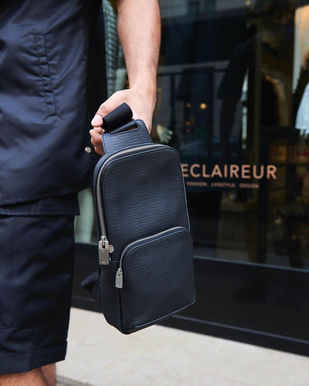 レクレルールのインスタグラム：「1017 ALYX 9SM all black everything. Available in-store and on leclaireur.com  #Leclaireur #conceptstore #alyxstudio #menswear #ss20」