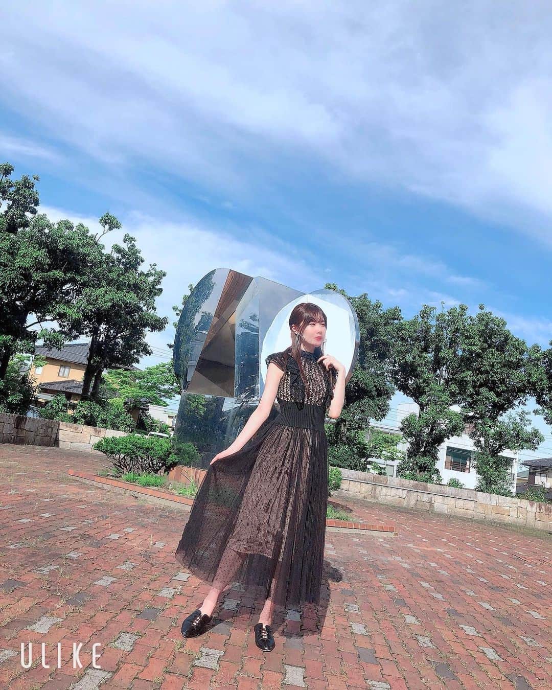 谷真理佳さんのインスタグラム写真 - (谷真理佳Instagram)「とても気持ちのいい天気でした🌈 #Ulikeの存在感 #キメ顔してますけど #どこみてるのでしょうか」7月17日 20時08分 - marika_tani