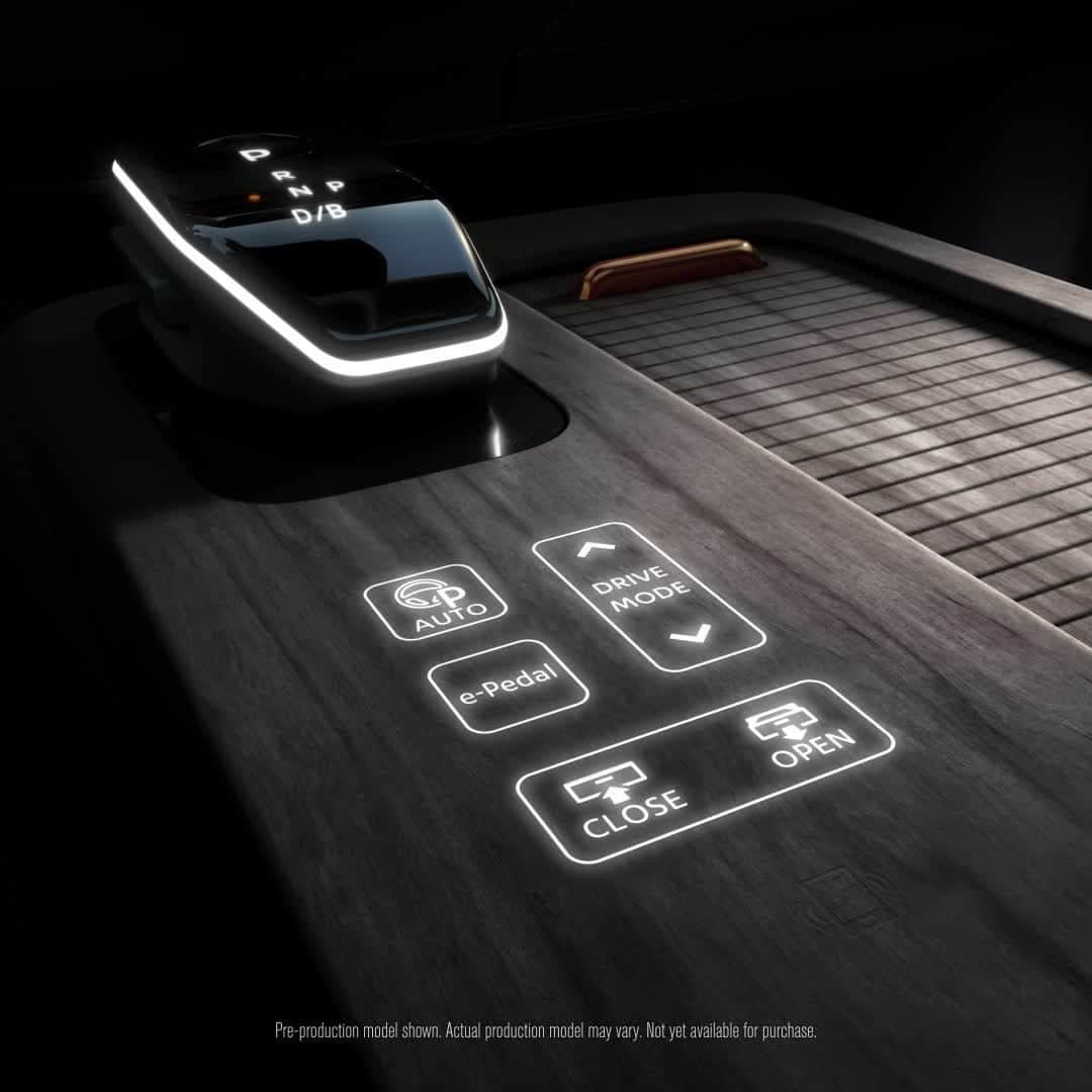 Nissan USA Official Instagram accountのインスタグラム：「Elegant controls for a ferocious beast. #NissanAriya #ElectricVehicle」