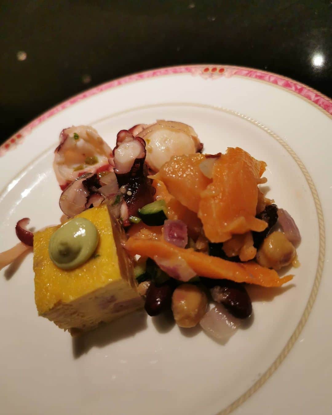 黛実希さんのインスタグラム写真 - (黛実希Instagram)「ホテルビュッフェ💕🍽️💕냠냠 本当に自分でも怖くなるくらい大食いだからビュッフェ大好き😂💓 そして気に入ると同じものを一生食べるタイプです🥪🍙🍔🍟🍛ㅋㅋㅋㅋ これB型の人あるあるだよね🤔？ㅋㅋㅋ . . . #ウェスティンホテル東京#ホカンス#westintokyo#westinhotel#westin#웨스틴호텔#호캉스#호캉스추천#호캉스그램」7月17日 20時20分 - candymiiiki