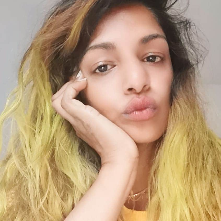 M.I.A.のインスタグラム：「I'm gonna be a big woman tomorrow, thank you God for guiding my life and giving me the strength to stay on whatever path that leads me to the truth of what you are and what I am .  God if you are reading this post,  For this year heal the traumatised release the wrongfully imprisoned, teach the ignorant, comfort the ignored, bring light to the evil and release a record and release me from any bad karma I might have unknowingly printed in this cycle on anyone and forgive those who have done things to harm me. Bless those that helped and I forever will live to respect and honour the gangster revolutionary spirit u are, I agree some things are just not OK but if people stray Lead em back to you and make em pray.   Amen 🙏🏾」