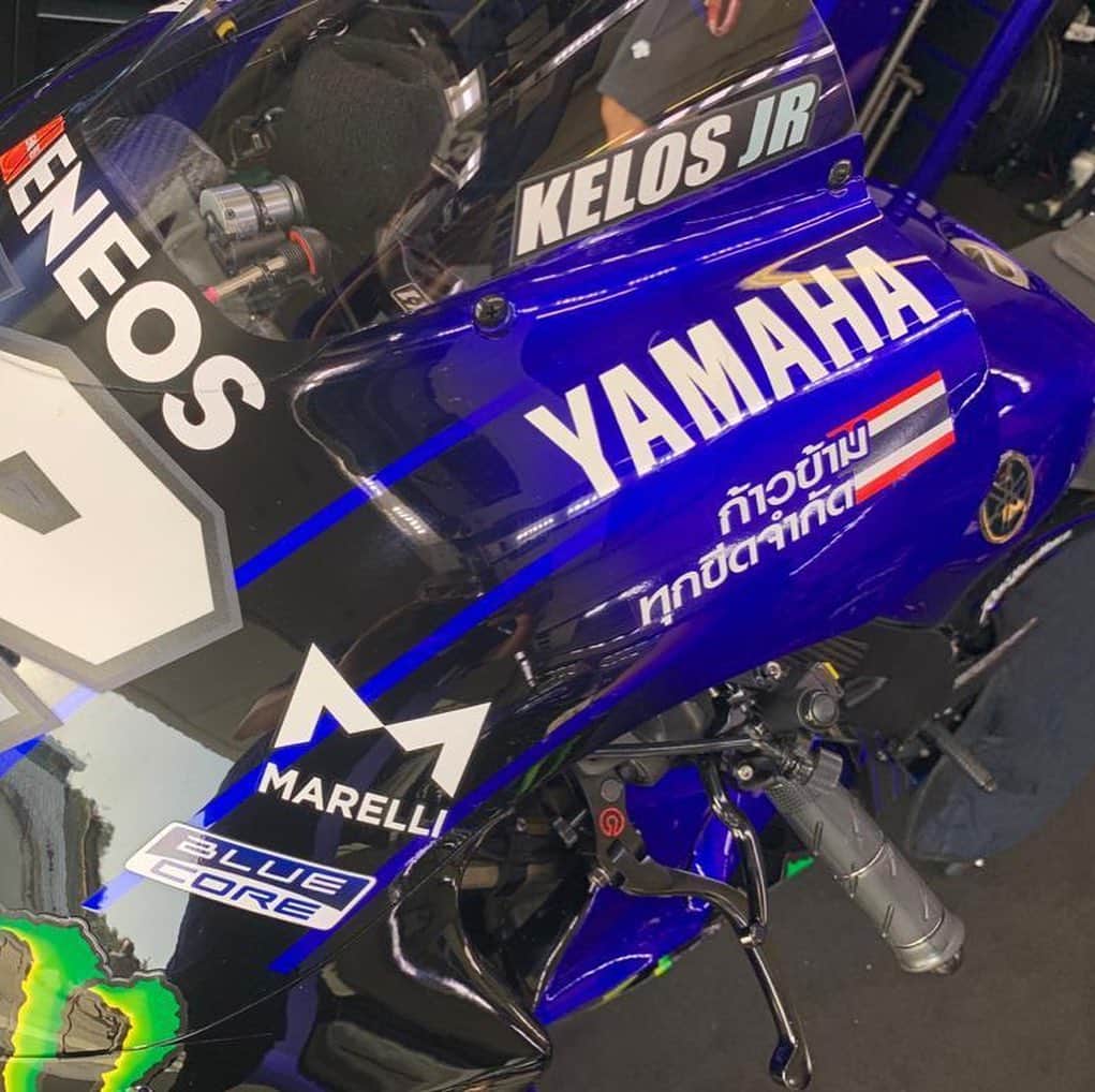 YamahaMotoGPさんのインスタグラム写真 - (YamahaMotoGPInstagram)「This year, @maverick12official ' and @valeyellow46's M1s will again feature the flags of the Philippines, Thailand, Vietnam, and Indonesia, as well as the slogans of @yamahaphilippines, @yamahasocietythailand, @yamahamotor_vietnam, and @yamahaindonesia. It represents our team's gratitude for their support and is symbolic for them 'always being with us' 💙 . . #MonsterYamaha  #MotoGP  #MotoGPisBack  #SpanishGP」7月17日 20時46分 - yamahamotogp