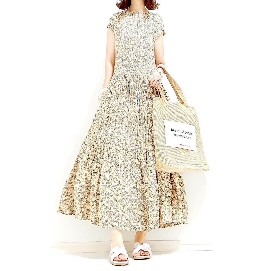 Lujoさんのインスタグラム写真 Lujoinstagram こんばんは 今日は Uniqlo新作 の ツイストプリーツ ワンピース を着ました ユニクロイネス 夏日は1枚でコーデが完成 シワ加工プリーツが涼しげでお気に入り かごバッグは