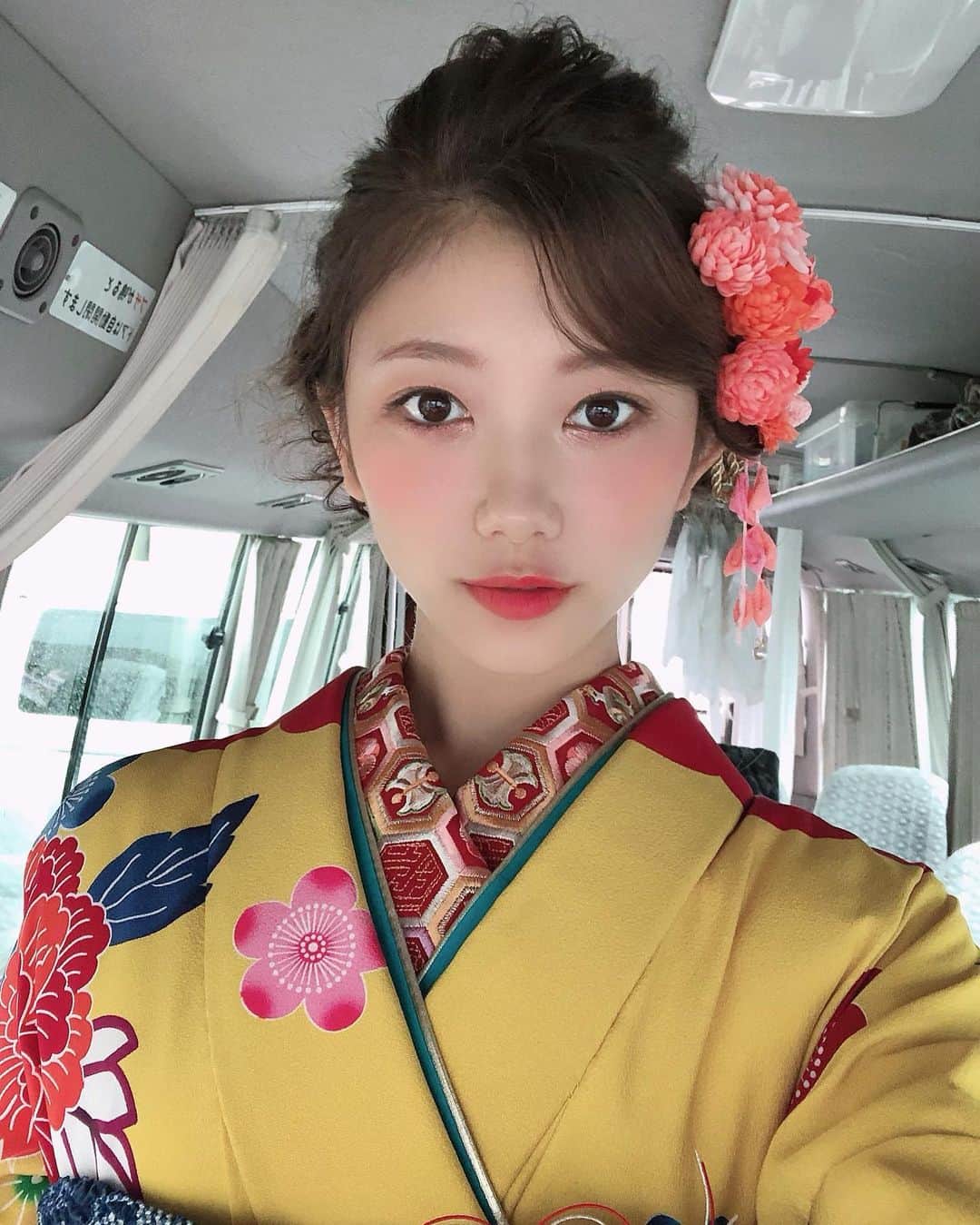 のインスタグラム：「先日、振袖の撮影をしました🌻 #大松　#振袖　#成人式」