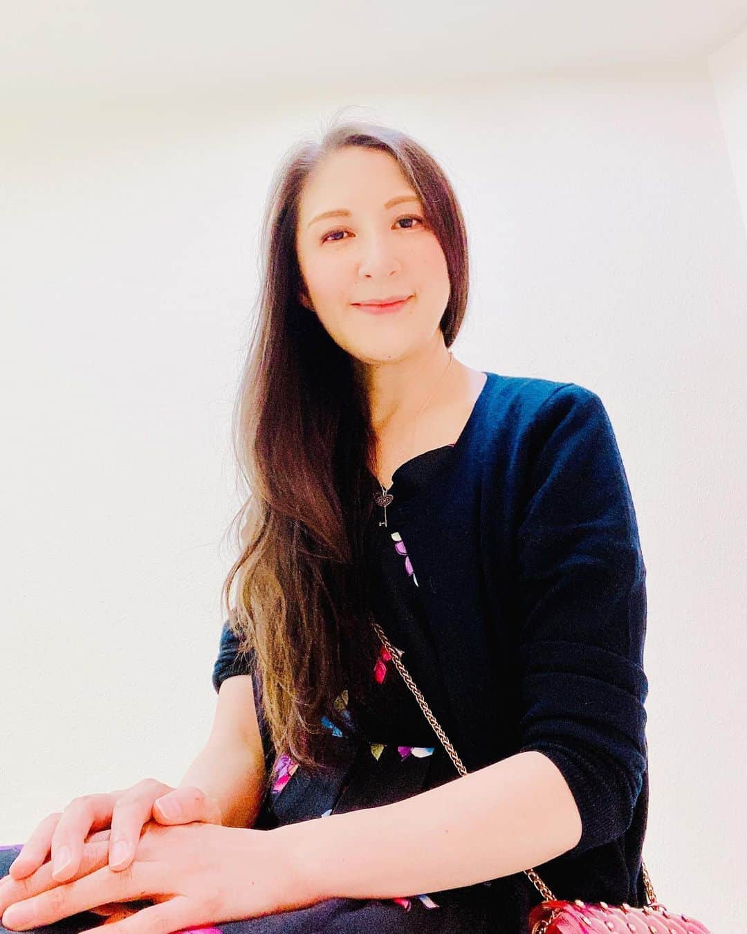 のインスタグラム：「✨美しさ✨  今を生きれる私は本当に幸せ(*¯︶¯♥⤴︎ ⤴︎⤴︎  幸せ沢山♥ お裾分け⋆⸜(* ॑꒳ ॑* )⸝ﾋﾟｮﾝﾋﾟｮﾝ  皆に届け✿ﾟ❀.(*´▽`*)❀.ﾟ✿   ♥♥♥♥♥♥♥♥♥♥♥♥♥♥♥♥♥  ✨ Beauty ✨  I'm really happy to live now (*¯︶¯♥⤴︎ ⤴︎⤴︎  A lot of happiness♥ Bottom hem ⋆⸜(* ॑꒳ ॑*) ⸝  Deliver to everyone ✿°❀.(*´▽`*)❀.°✿   ♥♥♥♥♥♥♥♥♥♥♥♥♥♥♥♥♥  #シミウスアンバサダーサポーターズ  #幸せ #happy #生きる意味  #live」