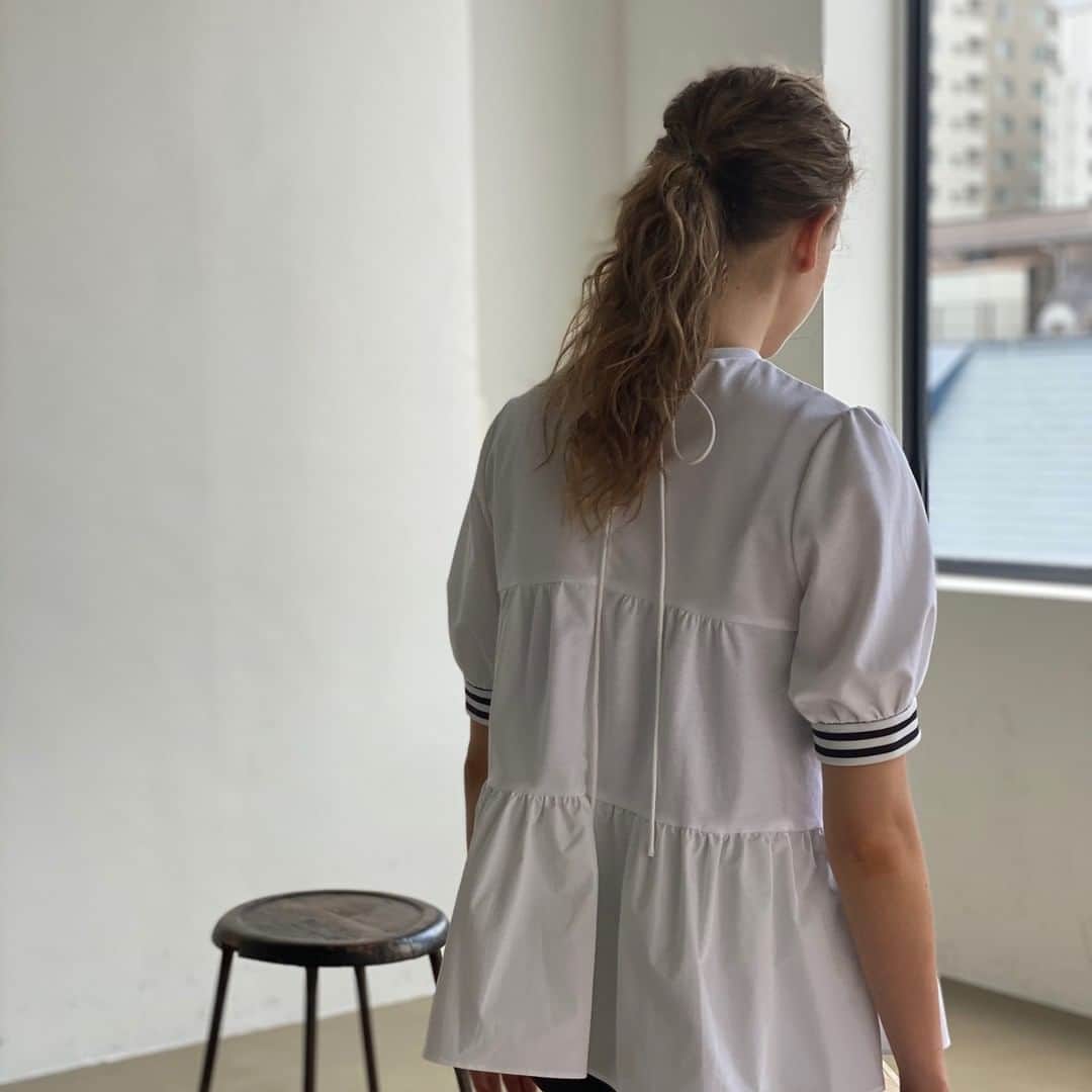 BORDERS at BALCONYのインスタグラム：「BORDERS at BALCONY⁠ x⁠ DANSKIN⁠ ⁠ ⁠ 旅に連れて行きたくなる⁠ ⁠ ⁠ ⁠ ⁠ ⁠ 本日発売してすぐに完売となってしまいましたダンスキンとのコラボレーションアイテム、⁠ 一部の商品につきましてはわずかですが再入荷の予定がございます。⁠ ご案内まで今しばらくお待ちくださいませ。⁠ ⁠ ⁠」