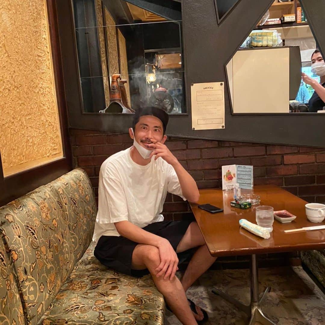 西野恭之介さんのインスタグラム写真 - (西野恭之介Instagram)「#喫煙ok喫茶店」7月17日 23時13分 - choplin_nishino