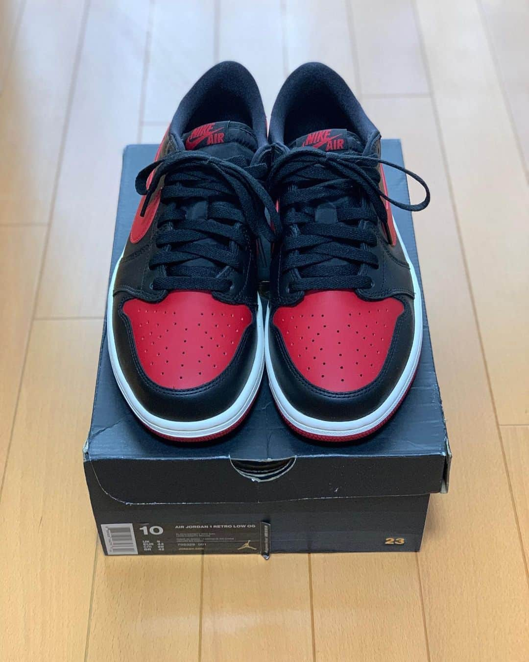 岩本煌史さんのインスタグラム写真 - (岩本煌史Instagram)「got new kicks!! NIKE AIR JORDAN 1 RETRO LOW OG “BRED”  #nike #ナイキ #airjordan #airjordan1 #airjordan1low #エアジョーダン #bred #ブレッド #aj1lowbred #国内未発売 #国内未発売モデル #worm #wormtokyo #prowrestler #プロレスラー #prowrestling #プロレス #ajpw #全日本プロレス #三重県 #桑名市 #出身 #岩本煌史 #sneaker #スニーカー #スニーカー大好き #足元倶楽部 #キモ撮り#スニーカーヘッズ #イワモトヘッズ」7月17日 23時17分 - koji_iwamoto