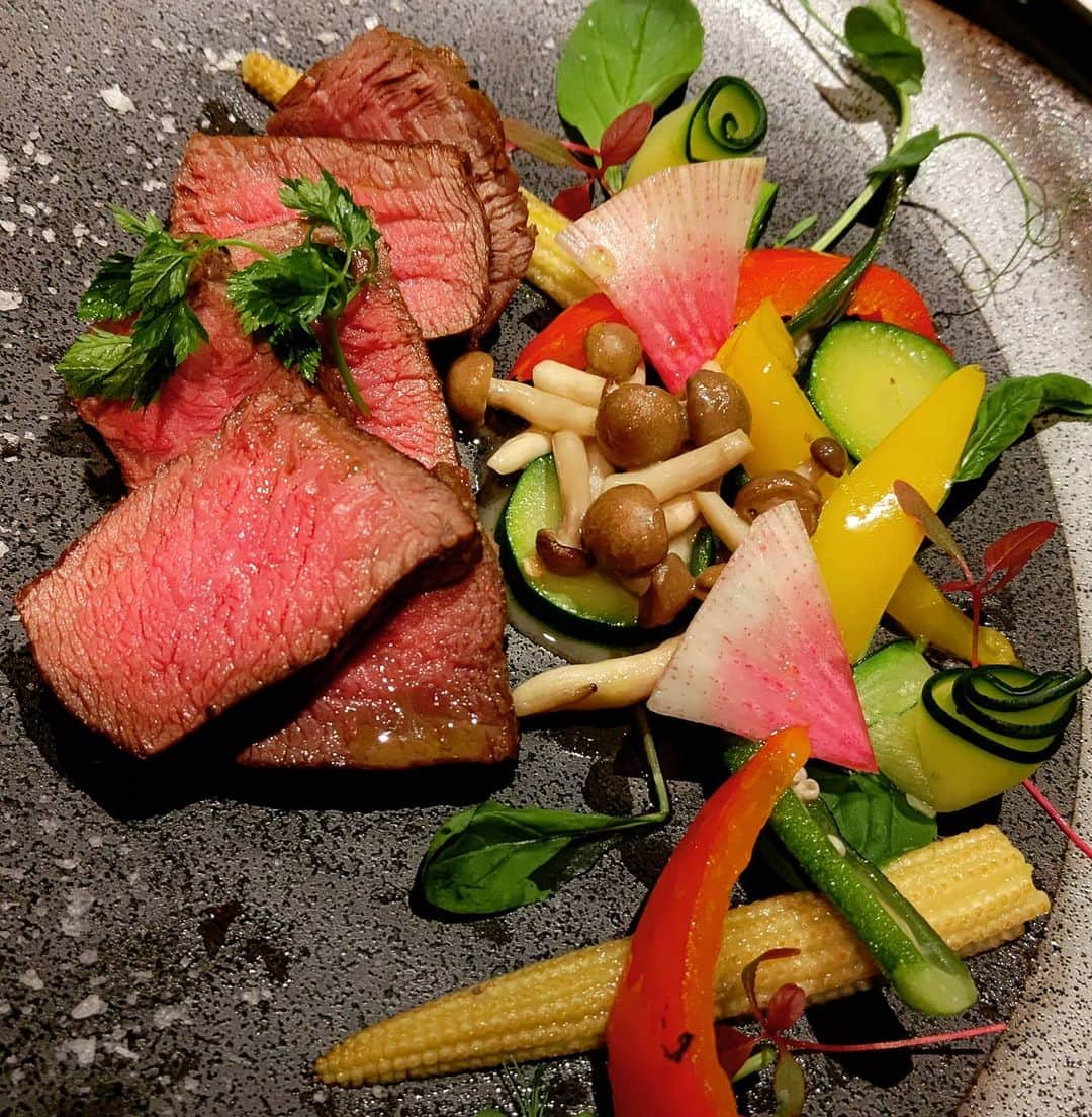 sdiningのグルメインスタ