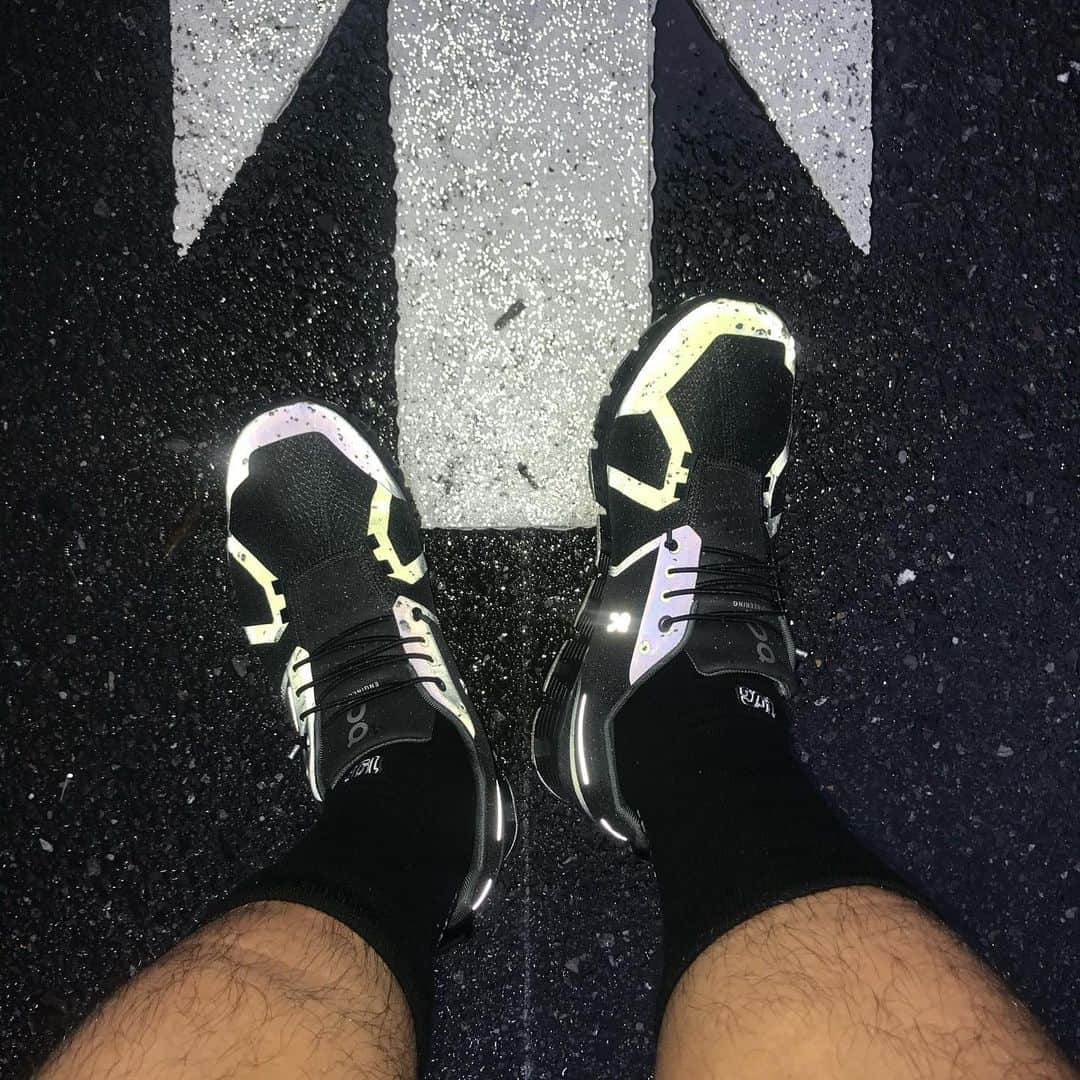 宇野薫さんのインスタグラム写真 - (宇野薫Instagram)「UNO☆KICKS  ☔️の毎日 ランも普段履きも Cloud Waterproof  #onfriends #onrunning #onjapan  #onehundredathletic #100athletic  #100A #nodalsocks #Oncloud #unocaolshowten #unokicks #ウォータープルーフ」7月17日 23時24分 - caoluno