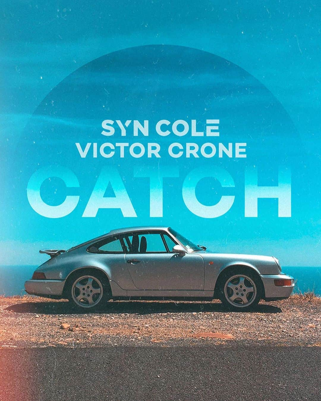 シン・コールさんのインスタグラム写真 - (シン・コールInstagram)「CATCH! 🔥 My new song with Victor Crone is out now 🎹🎵 Let me know what you think!」7月17日 23時38分 - syncole