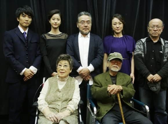 大和田健介のインスタグラム：「森崎東　監督 ペコロスの母に会いに行く、まさき役で出演させて頂いた事、一生の思い出です。監督の部屋でお弁当を食べたこと、緊張しました。帽子の中で光る、鋭い目、見透かされてるようで、心に残っています。あの時の、あの日にしか出せなかった一瞬に感謝です。 御冥福をお祈りします。大和田健介　 #森崎東　 #ペコロスの母に会いに行く  #男はつらいよ」