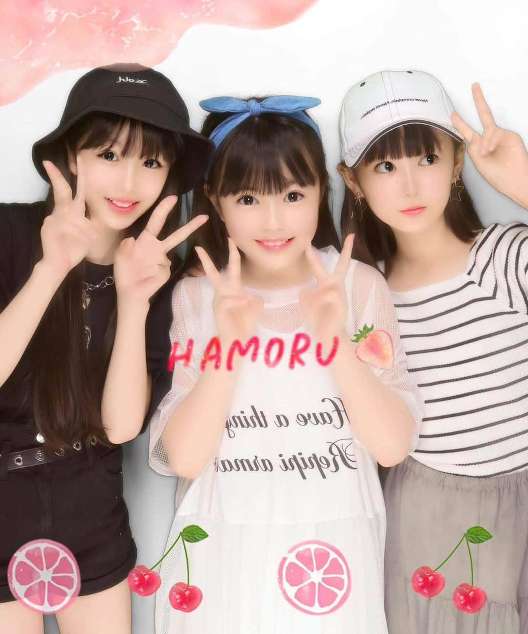中田華月さんのインスタグラム写真 - (中田華月Instagram)「こないだ撮ったプリクラ🤍  ＃プリント倶楽部 #るか #もね #今日も雨かよ #ぴえん」7月18日 9時32分 - hachan0925