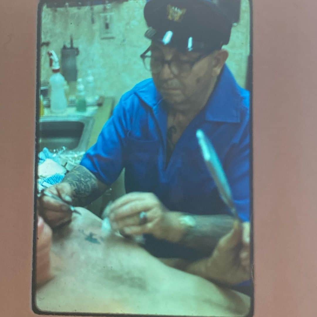 アムステルダム・タトゥー・ミュージアムのインスタグラム：「Old doc webb」