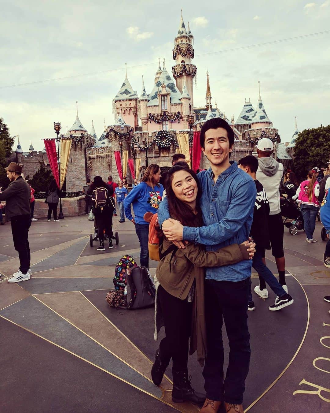 ベアトリサ・リャンのインスタグラム：「Happy 65th, @disneyland! I miss the atmosphere, the people, the food, and pretending I'm a princess. Thanks for all the beautiful memories, and I hope we can be reunited soon. ❤️  #disneyland #disneyprincess #disneybound #princessjasmine #disney #waltdisney #castle #65thanniversary #adreamisawishyourheartmakes」