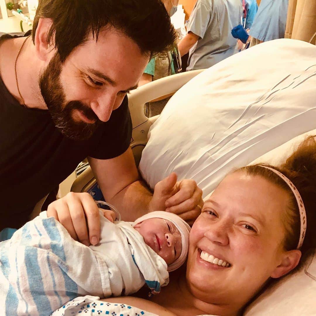 コリン・ドネルのインスタグラム：「Welcome to the world Cecily Philips Donnell, born July 14th. Our hearts are simply overflowing and I’m in awe. • “Life is not the things you do, it’s who you’re doing them with”」