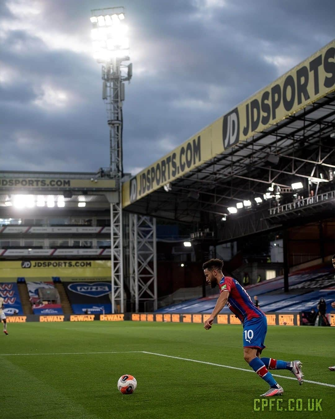 クリスタル・パレスFCさんのインスタグラム写真 - (クリスタル・パレスFCInstagram)「📸 Manchester United (H)⁣ ⁣⁣ #CPFC #PremierLeague #PL」7月18日 1時43分 - cpfc