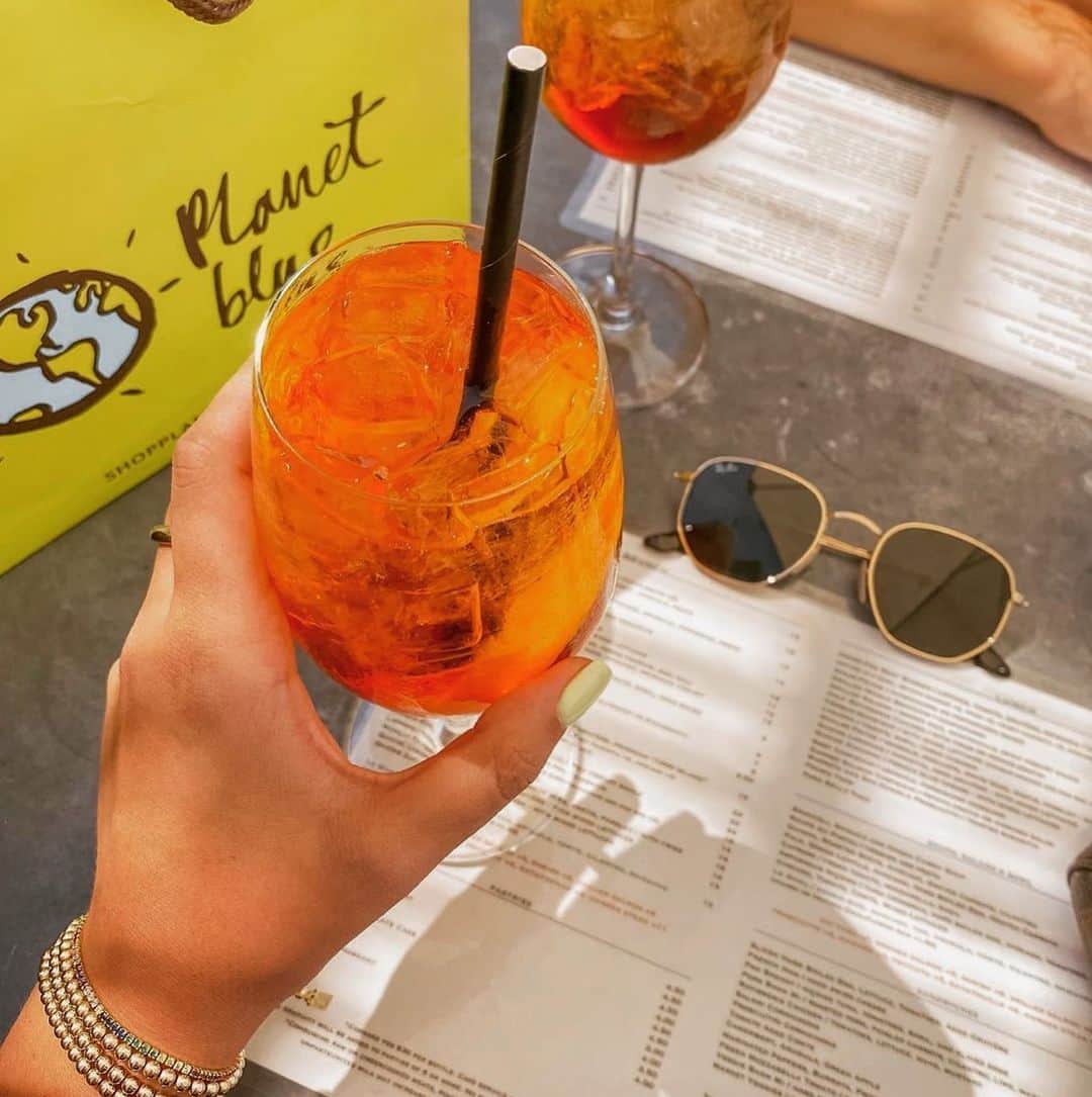 ブルーライフのインスタグラム：「we’ll take an Aperol spritz with a side of retail therapy ✨🦋🍹shop new styles online now + stay tuned for more store openings coming soon! #shopplanetblue」