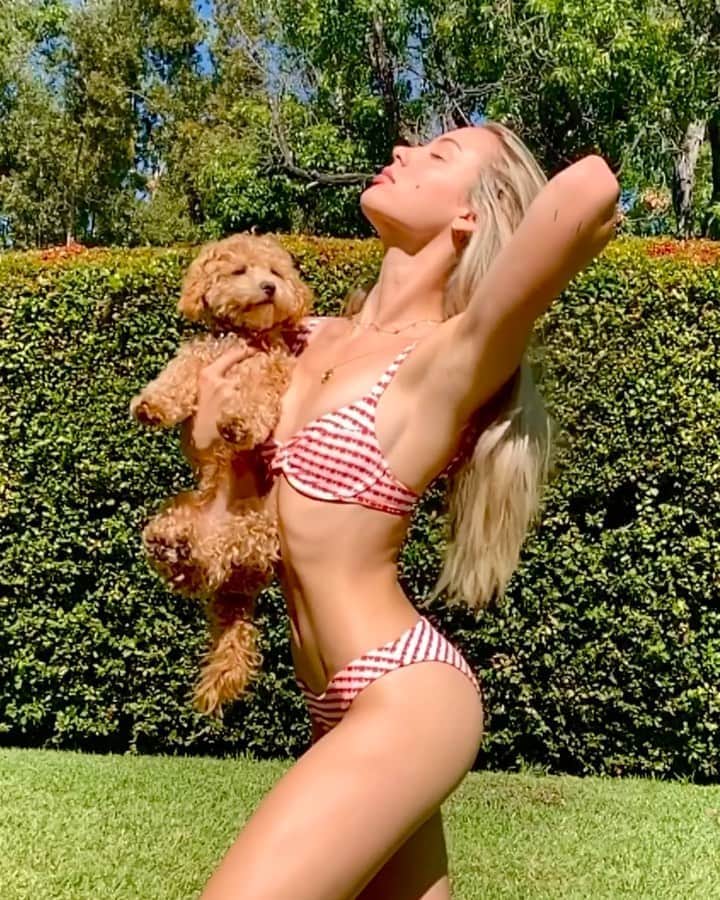 チャーリー・ジョーダンのインスタグラム：「‘Wana Go’ OUT NOW w @riottenmusic  Got me feelin the summer vibes in my new front yard☀️ I loved working on this project ugh! Link in bio to listen!  Swimsuit from @revolve #revolvesummer」