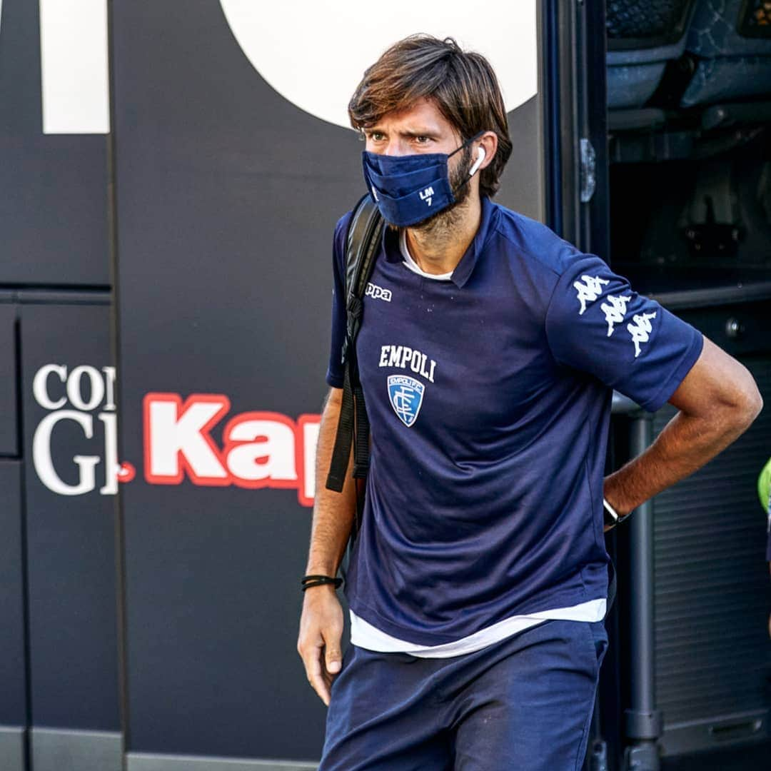 エンポリFCさんのインスタグラム写真 - (エンポリFCInstagram)「📸 L'arrivo degli azzurri al Castellani; alle 21.00 #EmpoliVirtusEntella」7月18日 3時03分 - empoli_fc_official